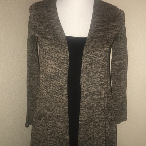 ❌ SOLD❌ Lularoe Sarah Duster - Picture 3 of 5